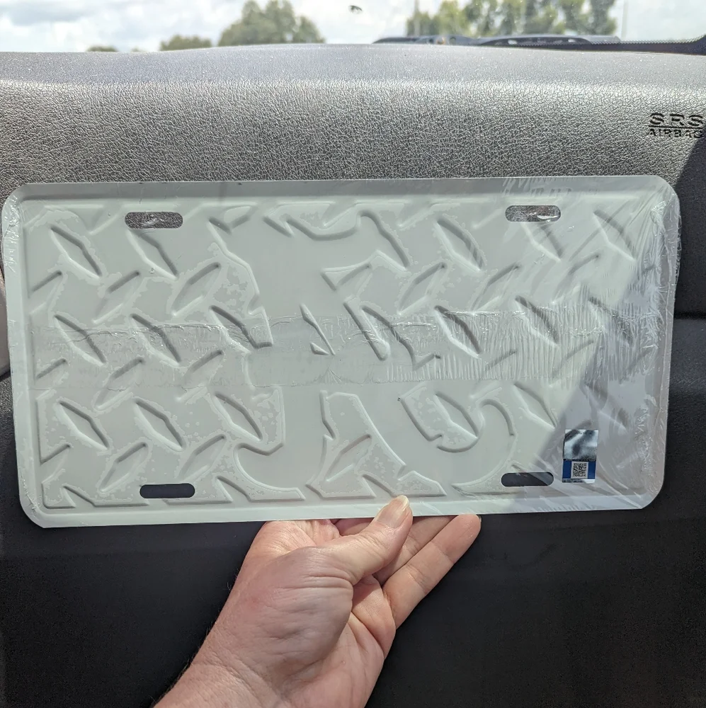 🏈 Alabama Football Car Tag - Picture 2 of 2